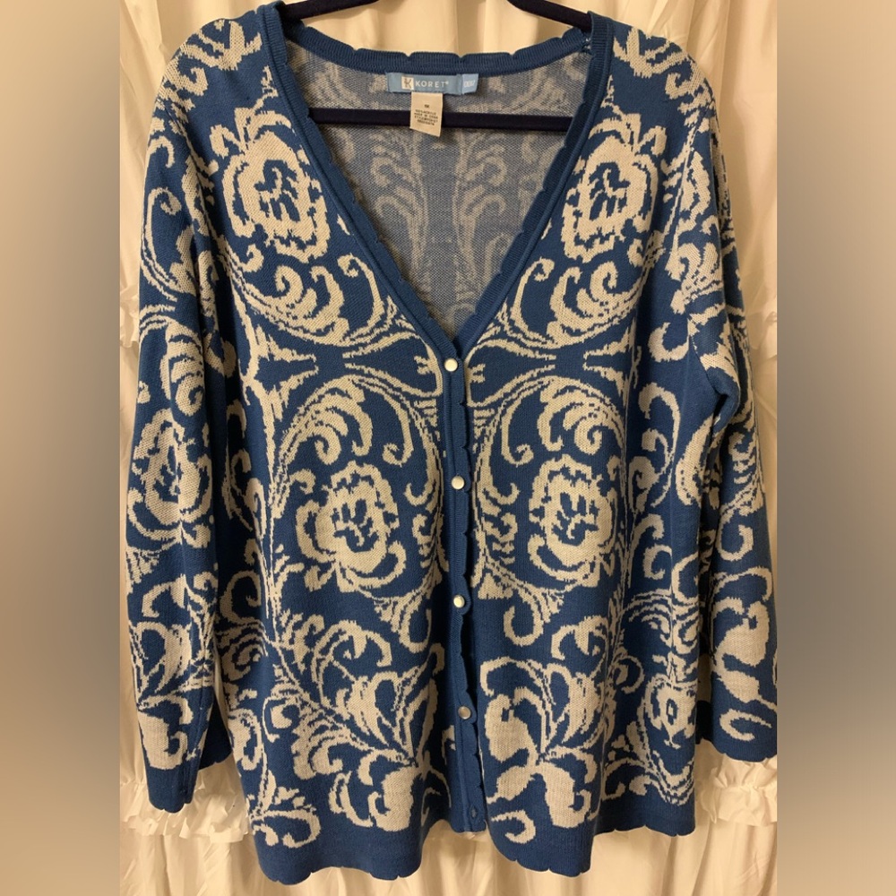 Koret women’s Sweater Size XL